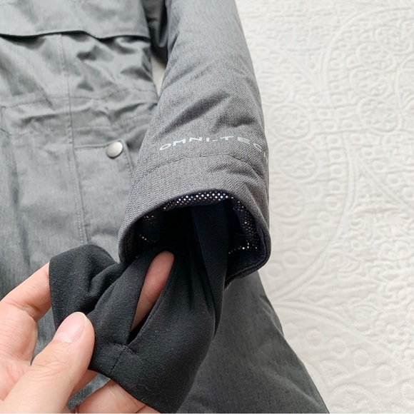 Columbia Women's Apres Arson II‎ Winter Long Down Jacket - Picture 5 of 10